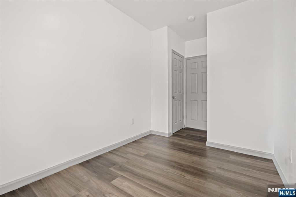 143 Valley Road, Unit 2L Montclair, NJ 07042 - Photo 14 of 20