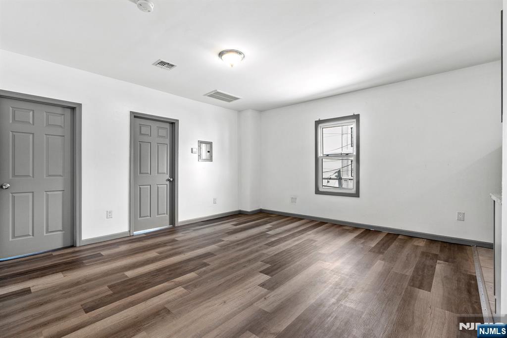 143 Valley Road, Unit 2L Montclair, NJ 07042 - Photo 5 of 20
