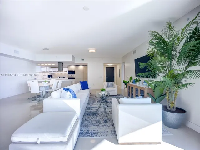 $949,000 | Western Eastern Shores, North Miami Beach, FL 33160
