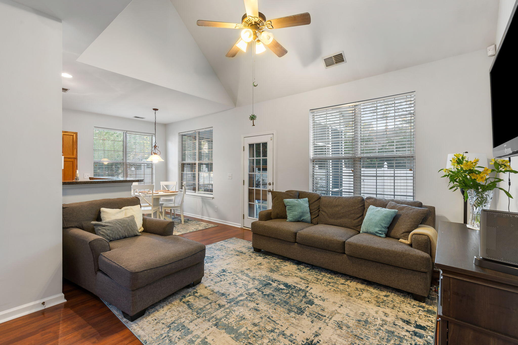 3199 Sonja Way Mount Pleasant, SC 29466 - Photo 6 of 40 6-web-or-mls-3199 Sonja Way CoastalRE-20