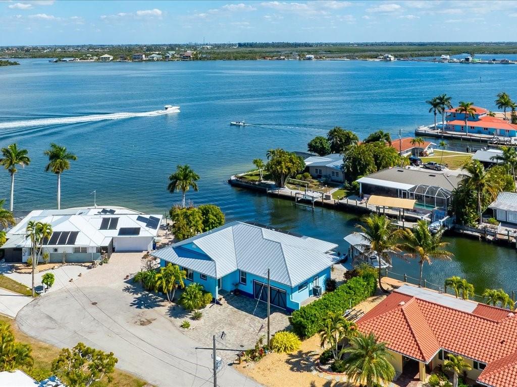 2743 Janet Street Matlacha, FL 33993 - Photo 2 of 40