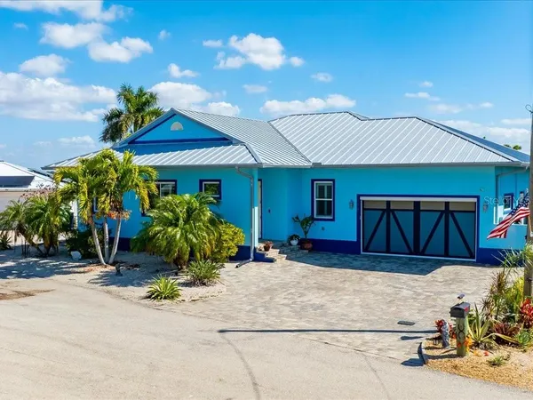 $1,075,000 | 2743 Janet Street, Matlacha, FL 33993