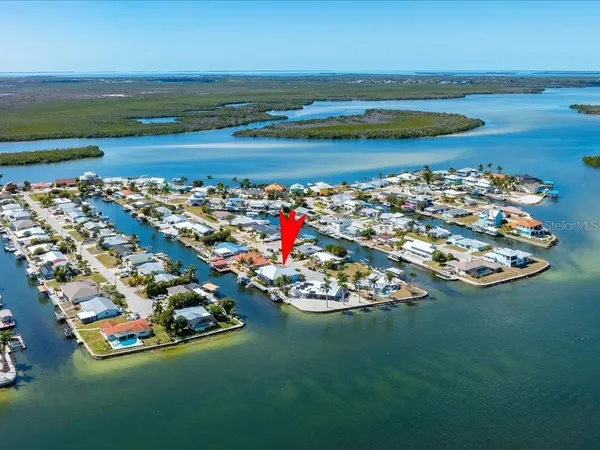 $1,075,000 | 2743 Janet Street, Matlacha, FL 33993