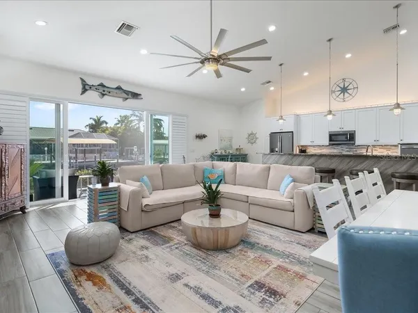 $1,075,000 | 2743 Janet Street, Matlacha, FL 33993