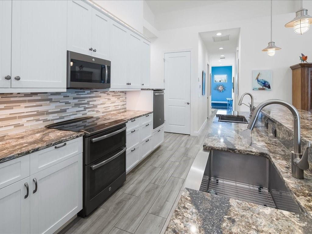 2743 Janet Street Matlacha, FL 33993 - Photo 9 of 40