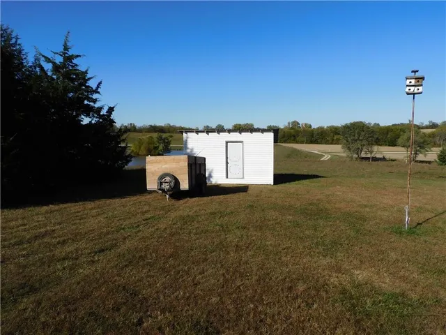 $295,000 | 7658 310th Road, Everest, KS 66424