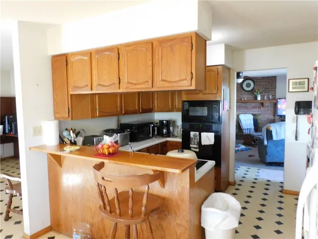 $295,000 | 7658 310th Road, Everest, KS 66424