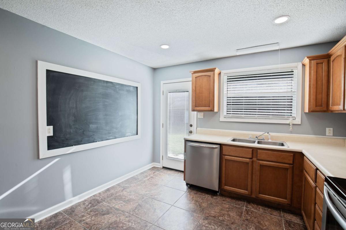1597 Dairy Road Hinesville, GA 31313 - Photo 15 of 55