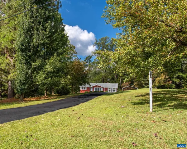 $278,000 | 28631 North James Madison Highway, New Canton, VA 23123