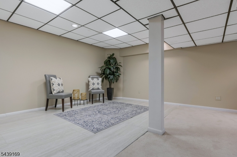 11 Hampton Court Bernards, NJ 07920 - Photo 21 of 30