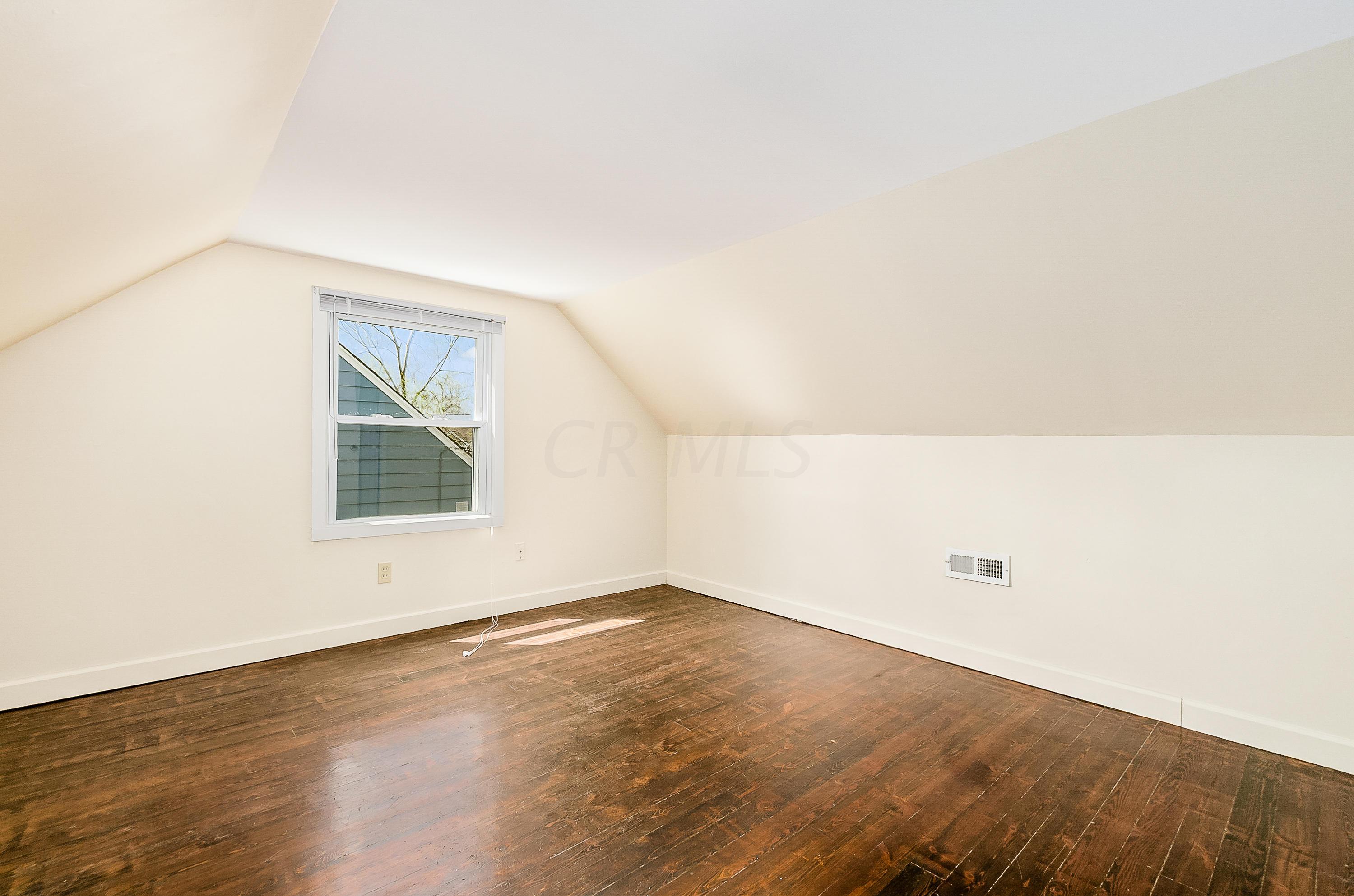 2360 Lindale Road Columbus, OH 43224 - Photo 17 of 29 Gallery Image 17