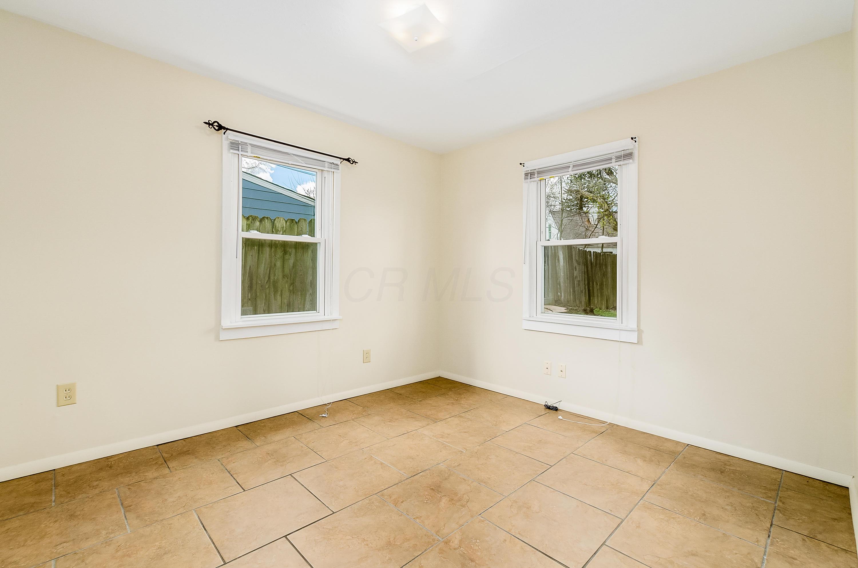 2360 Lindale Road Columbus, OH 43224 - Photo 10 of 29 Gallery Image 10