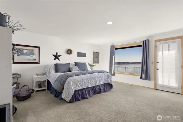 $1,395,000 | 212 Tala Shore Drive, Port Ludlow, WA 98365