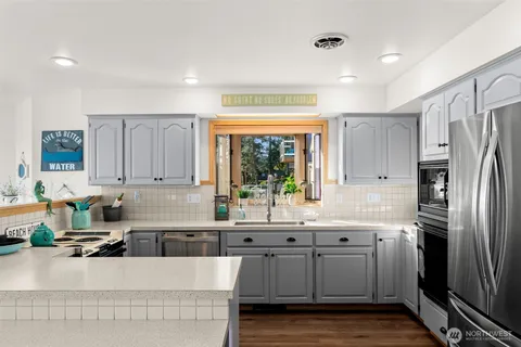 $1,450,000 | 212 Tala Shore Drive, Port Ludlow, WA 98365