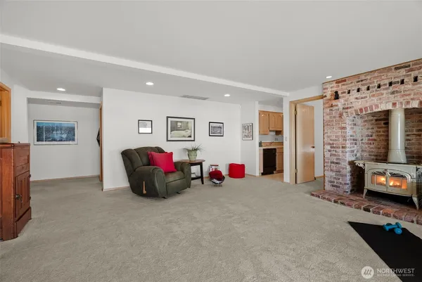 $1,395,000 | 212 Tala Shore Drive, Port Ludlow, WA 98365