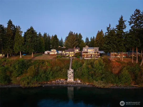 $1,395,000 | 212 Tala Shore Drive, Port Ludlow, WA 98365