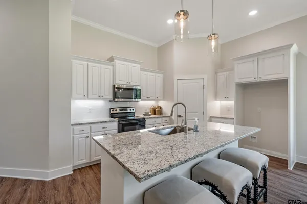 $2,656 | 15055 High Country Acres Lane, Tyler, TX 75706