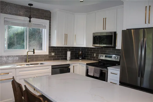 $255,000 | 624 Caldwell Street, Excelsior Springs, MO 64024