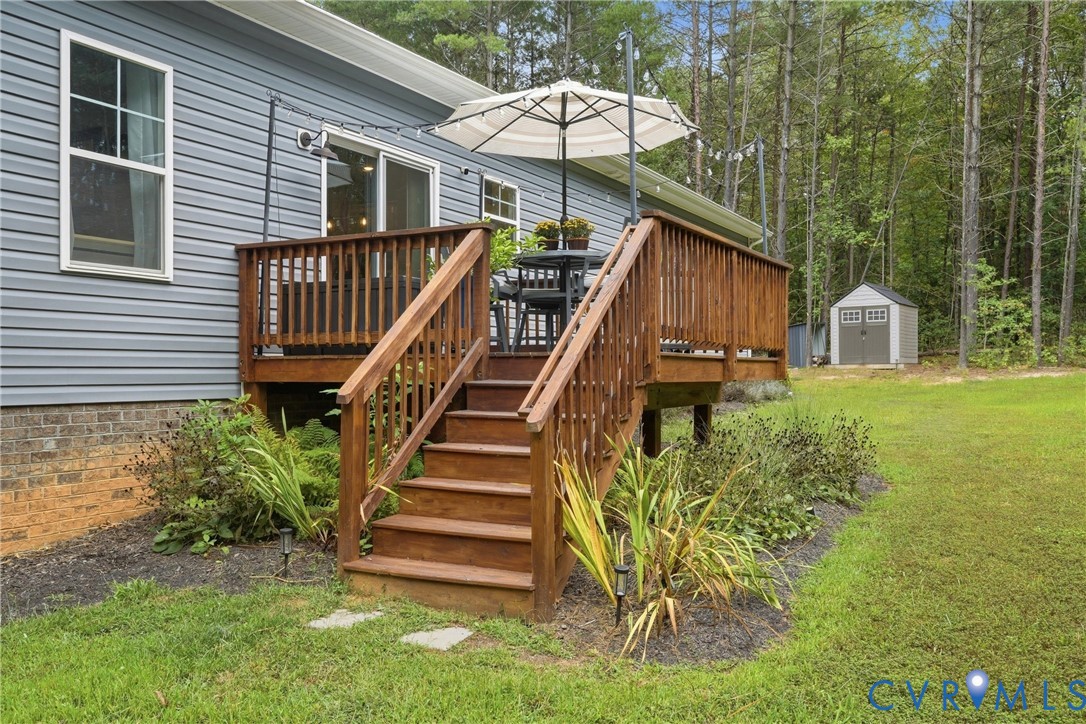 3741 Boundary Run Road Gum Spring, VA 23065 - Photo 30 of 36 Wood-finish deck with stairs, sliding glass door,