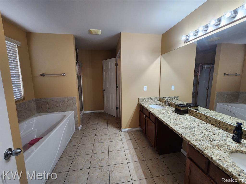 3155 Fantail Drive Rochester Hills, MI 48309 - Photo 23 of 34
