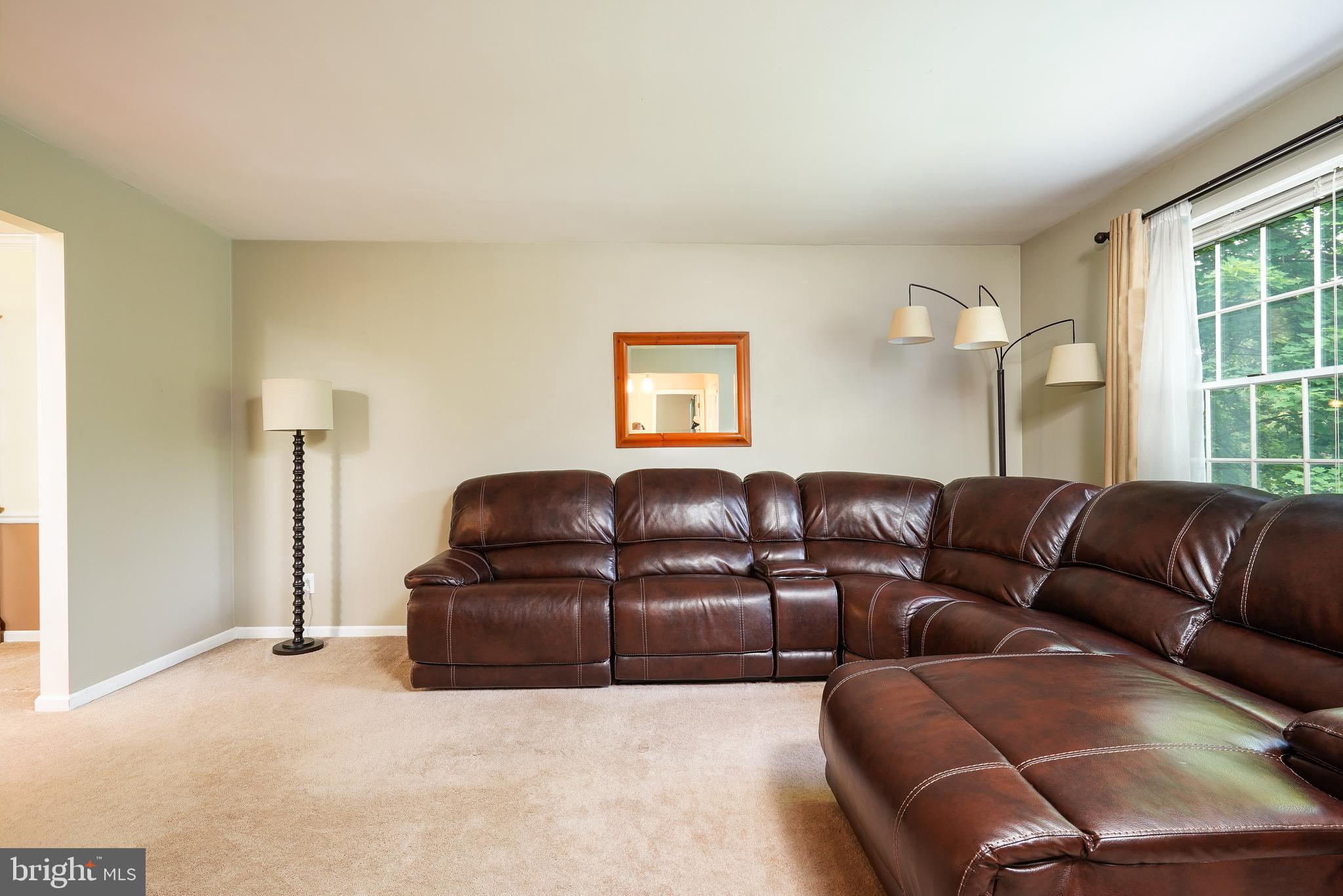 79 Stratton Circle Elkton, MD 21921 - Photo 4 of 28 Front living room to dining room
