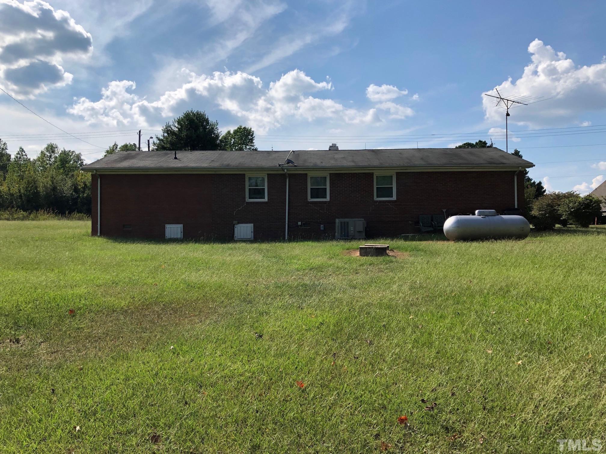 2833 Evans Road Apex, NC 27502 - Photo 2 of 11 Gallery Image 2