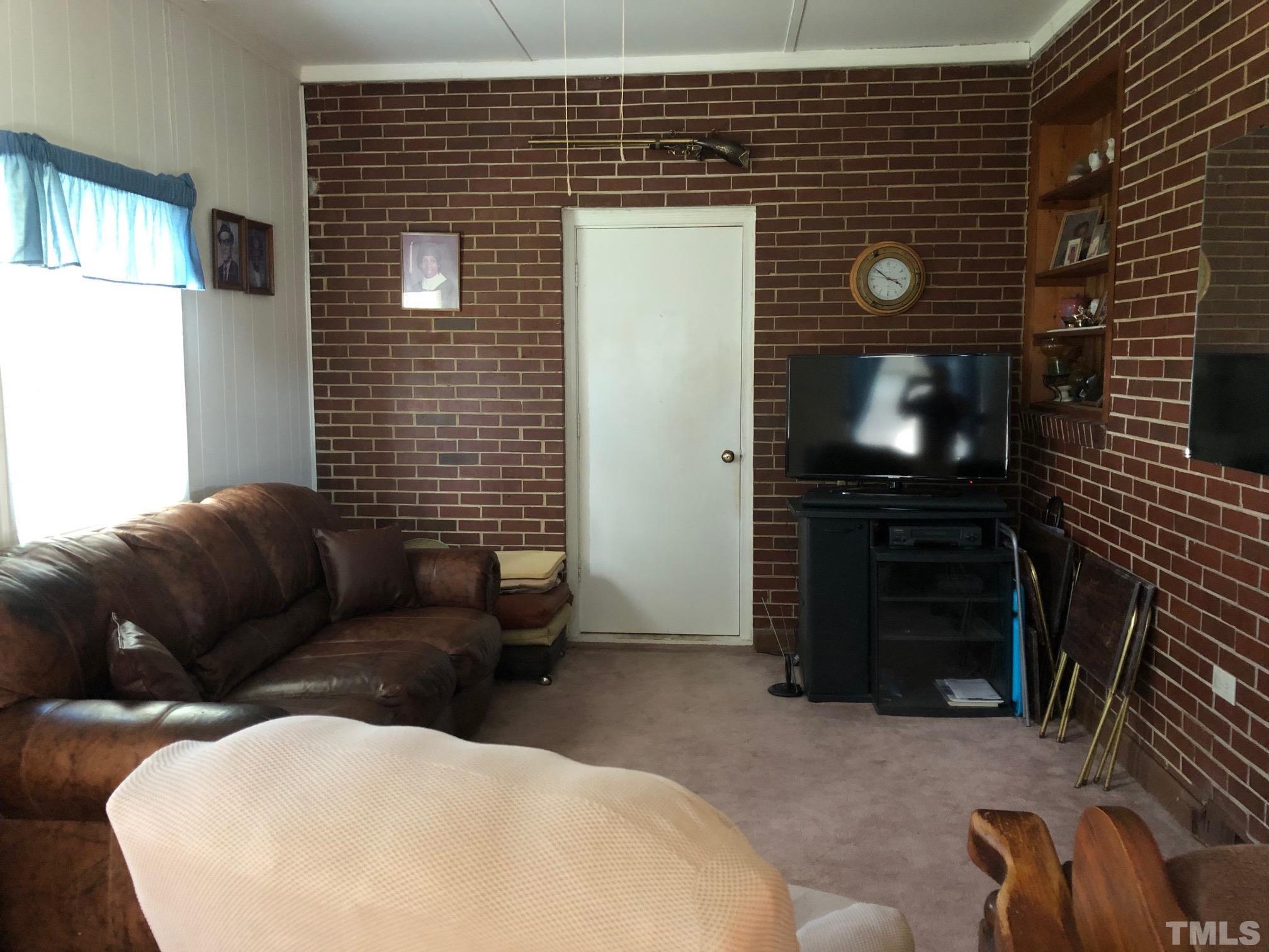 2833 Evans Road Apex, NC 27502 - Photo 7 of 11 Gallery Image 7