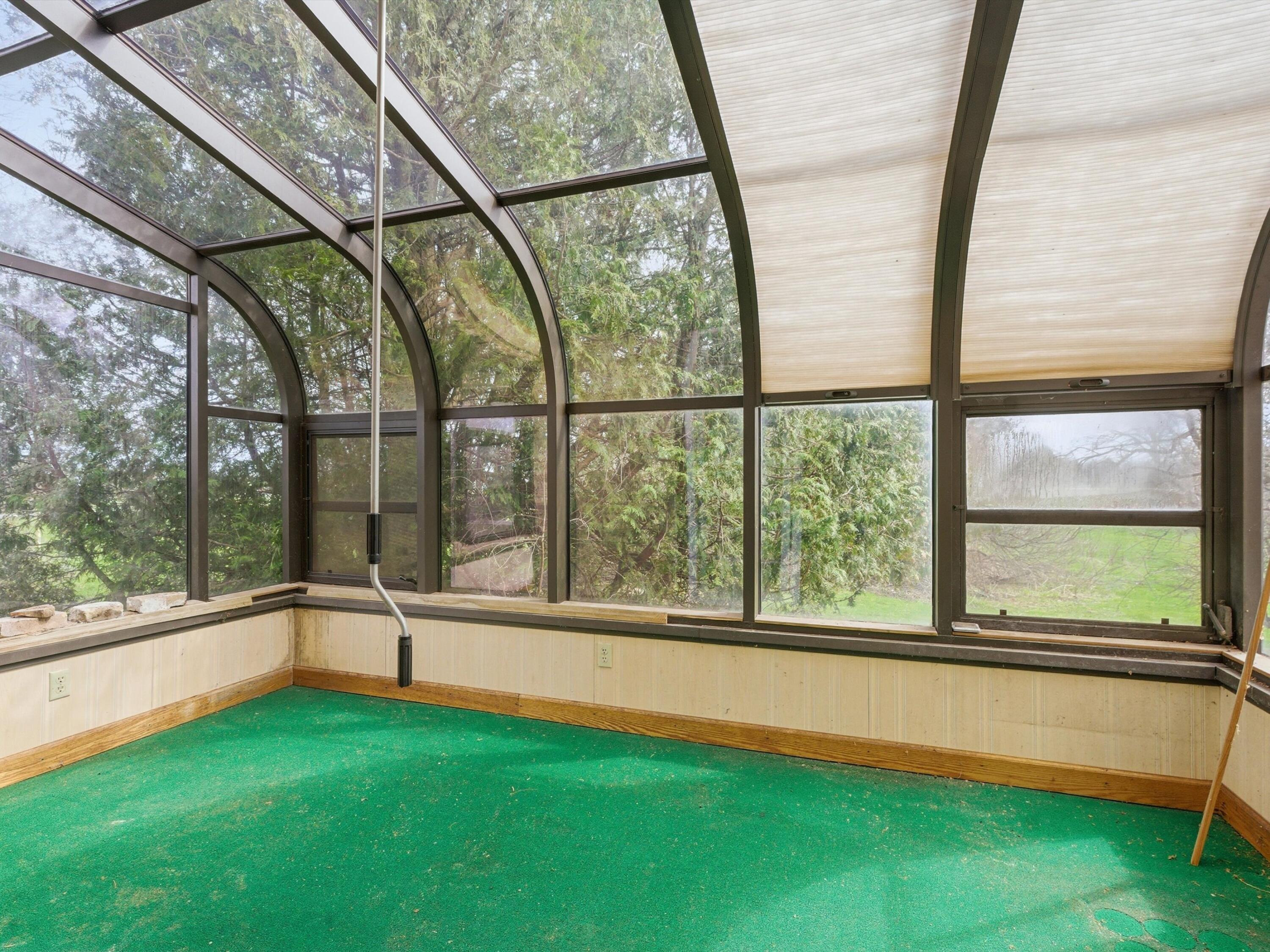 3510 County Highway Manitowoc, WI 54220 - Photo 26 of 36 Four Season Room