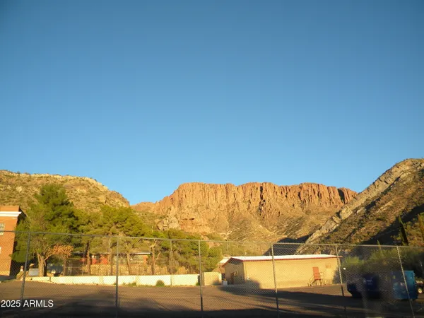 $245,000 | 75 North High School Avenue, Superior, AZ 85173