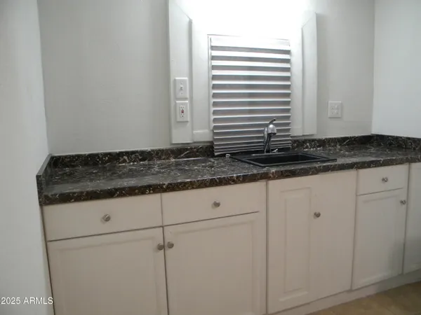 $245,000 | 75 North High School Avenue, Superior, AZ 85173