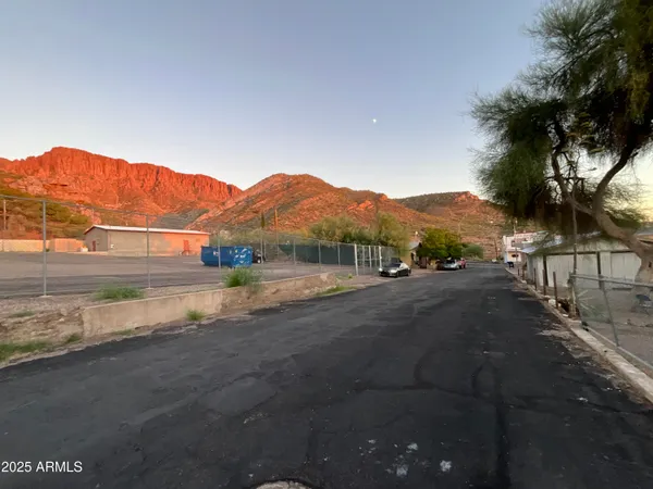 $245,000 | 75 North High School Avenue, Superior, AZ 85173