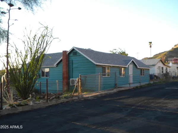 $245,000 | 75 North High School Avenue, Superior, AZ 85173