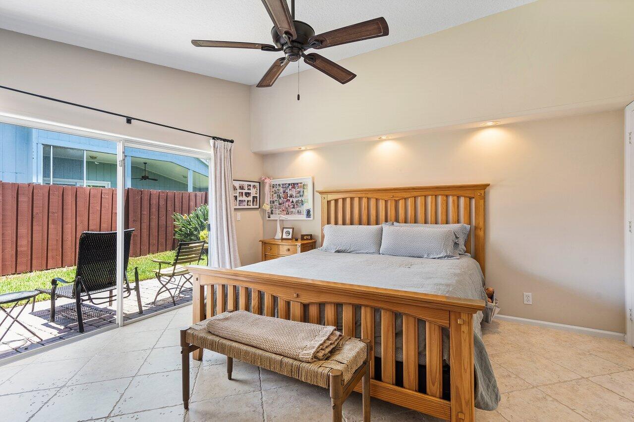 6063 Barbara Street Jupiter, FL 33458 - Photo 11 of 26 12