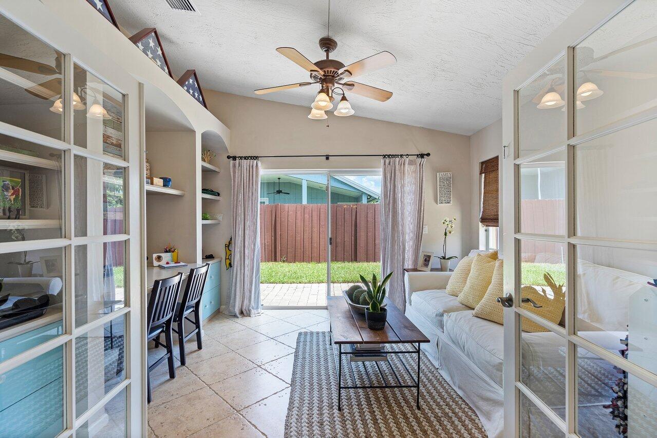 6063 Barbara Street Jupiter, FL 33458 - Photo 3 of 26 10