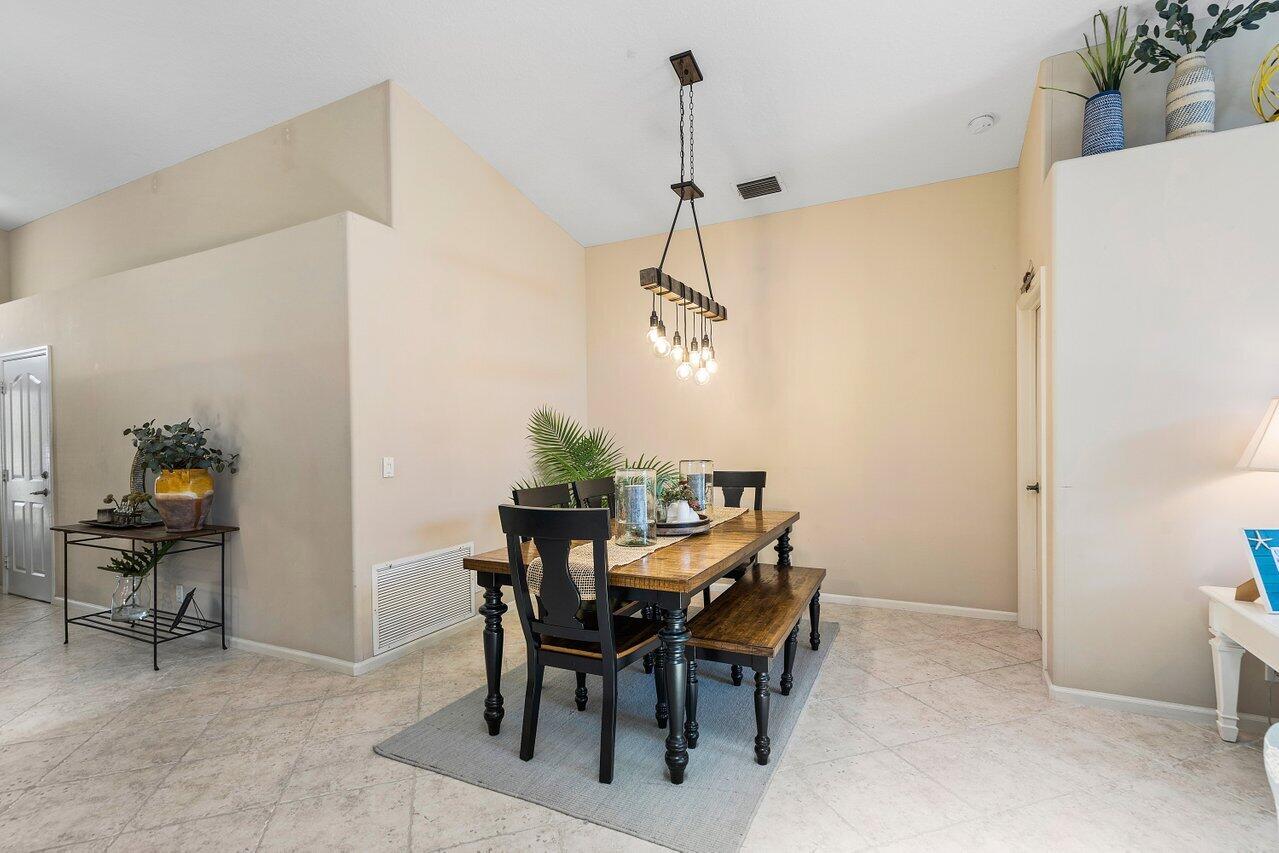 6063 Barbara Street Jupiter, FL 33458 - Photo 9 of 26 9