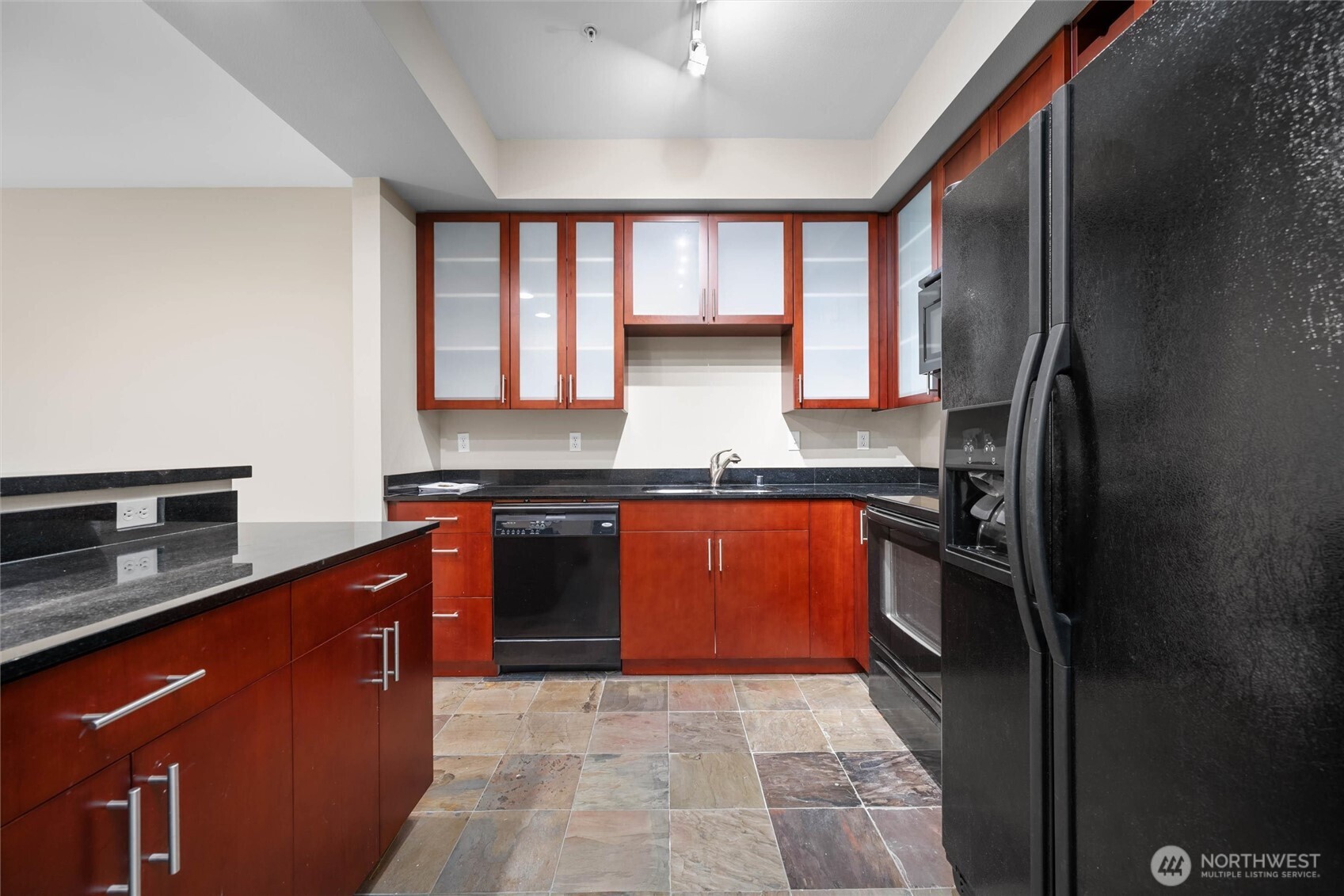 259 West Bakerview Road, Unit 304 Bellingham, WA 98226 - Photo 7 of 40 Gallery Image 7
