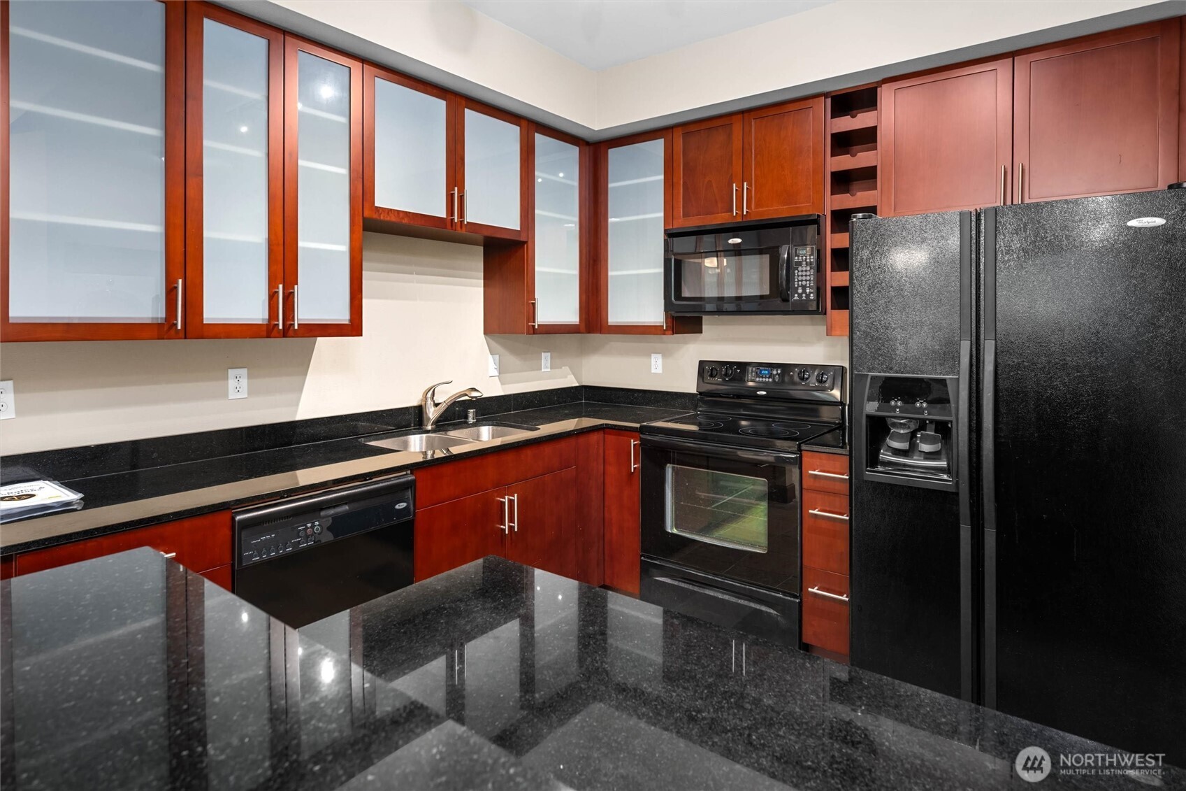 259 West Bakerview Road, Unit 304 Bellingham, WA 98226 - Photo 8 of 40 Gallery Image 8