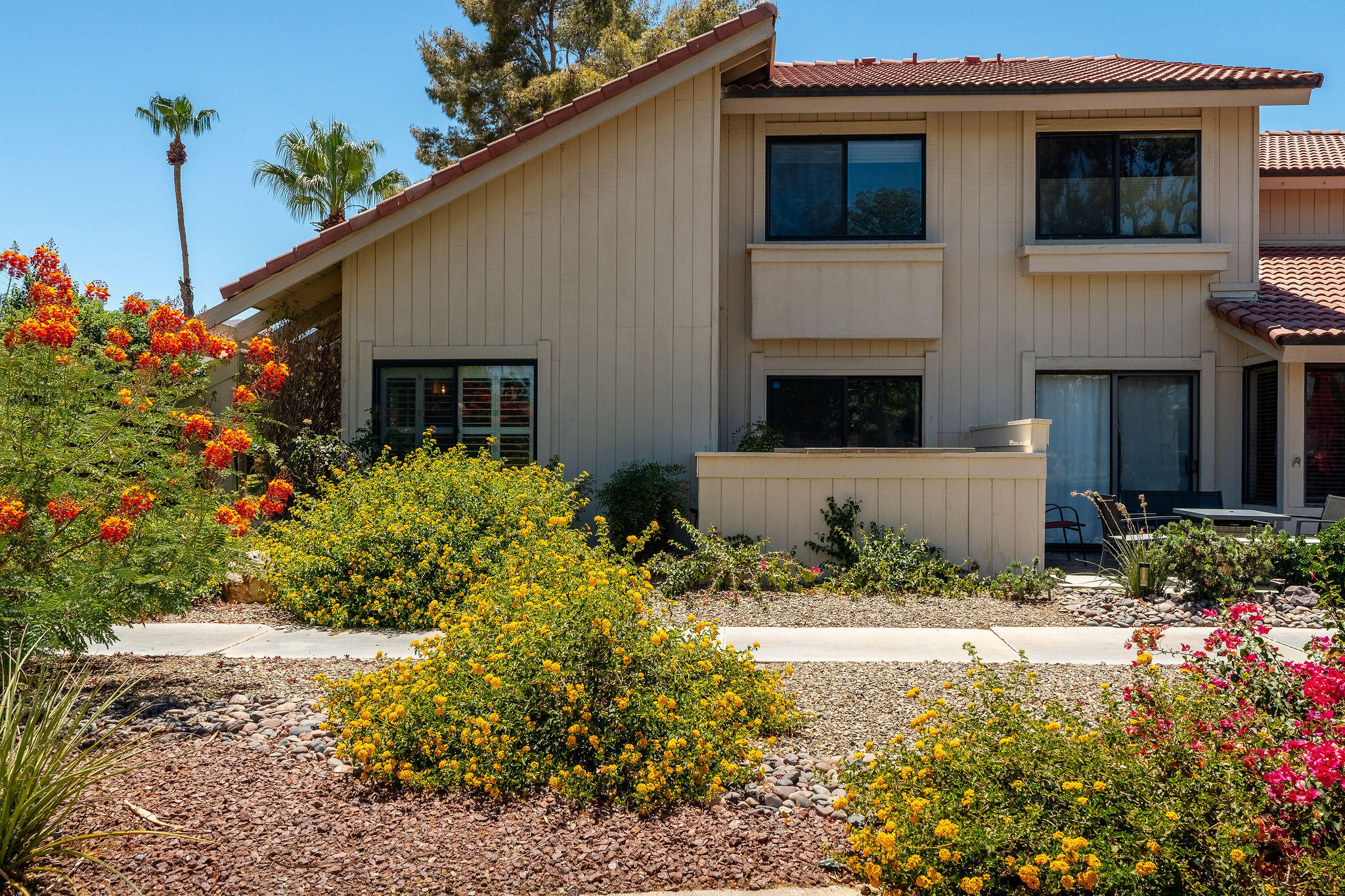 6025 Arroyo Road, Unit 8 Palm Springs, CA 92264 - Photo 42 of 50 Side
