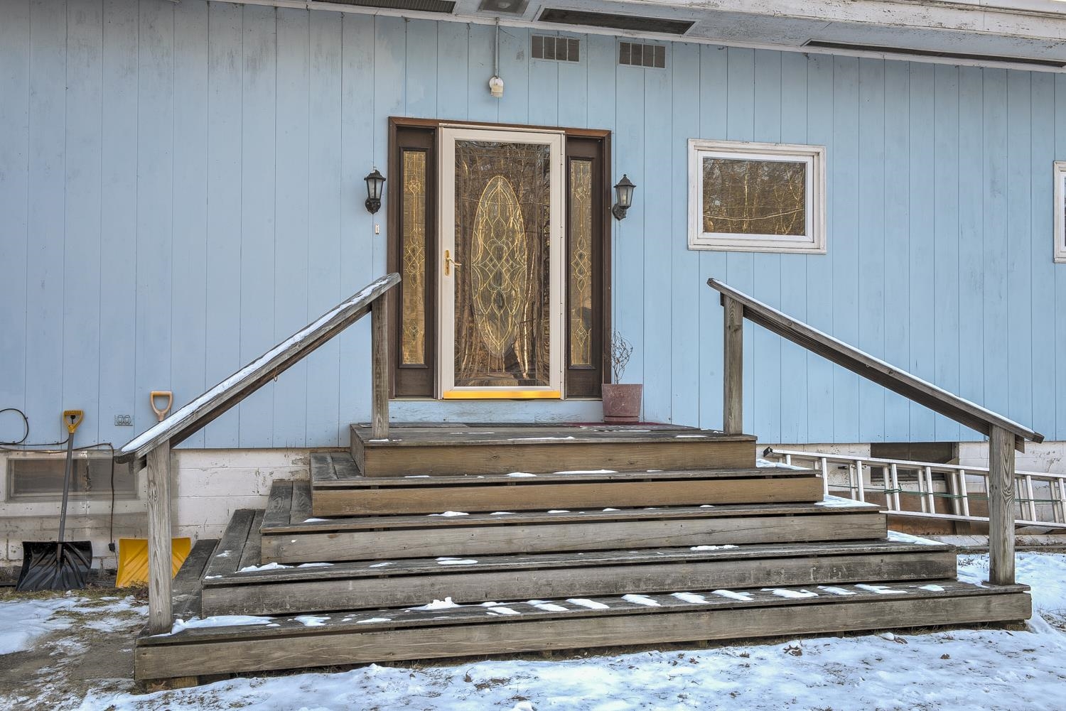 38 Old Walpole Road Keene, NH 03431 - Photo 4 of 32