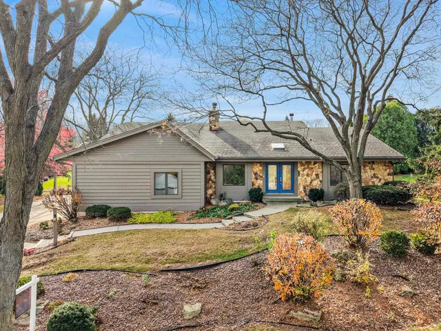 $1,265,000 | 6341 Briarcliff Lane, Middleton, WI 53562