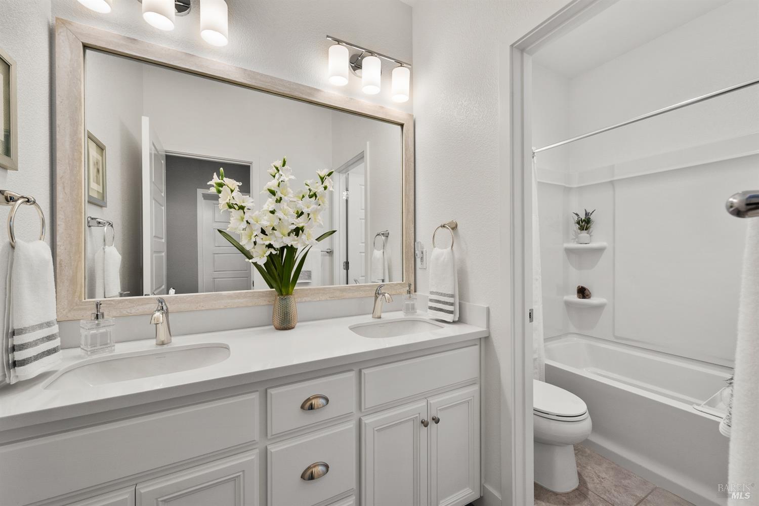 5453 Kaitlyn Place Rohnert Park, CA 94928 - Photo 33 of 41 Shared full bath with dual sinks.