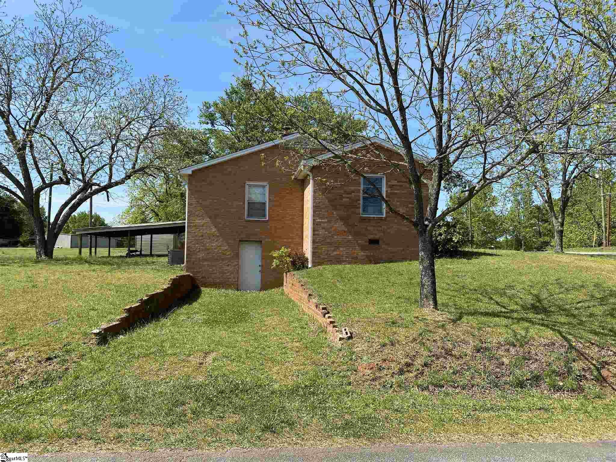 800 North Rutherford Road Taylors, SC 29687 - Photo 8 of 27