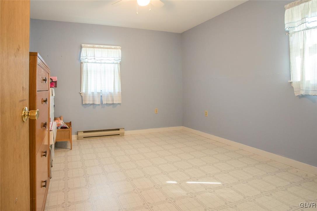 203 Center Road Stroudsburg, PA 18360 - Photo 19 of 27 Gallery Image 19