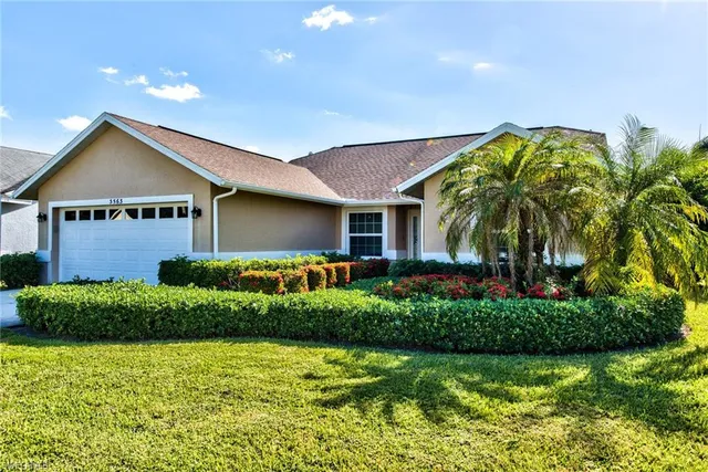 $2,800 | 3563 Kent Drive, Naples, FL 34112