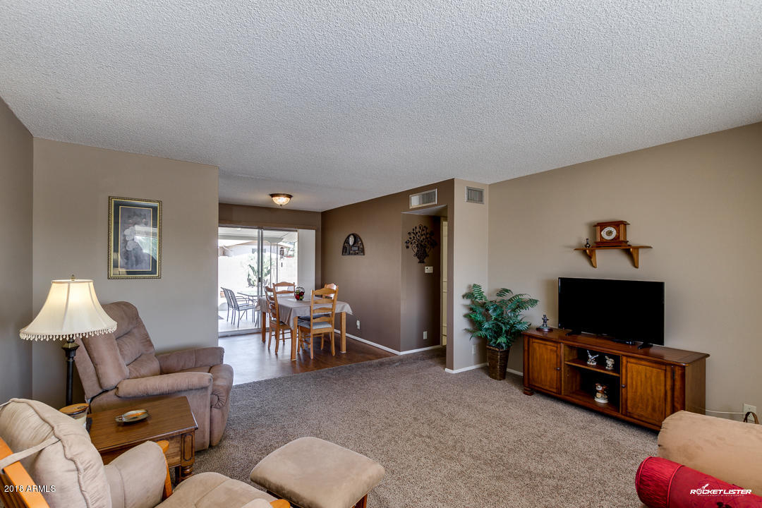 6552 East Adobe Road Mesa, AZ 85205 - Photo 7 of 40 Light & Bright