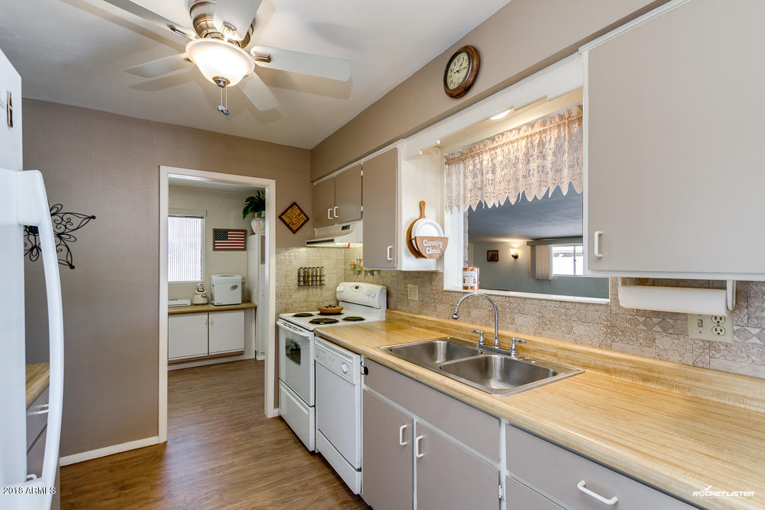 6552 East Adobe Road Mesa, AZ 85205 - Photo 10 of 40 New Flooring