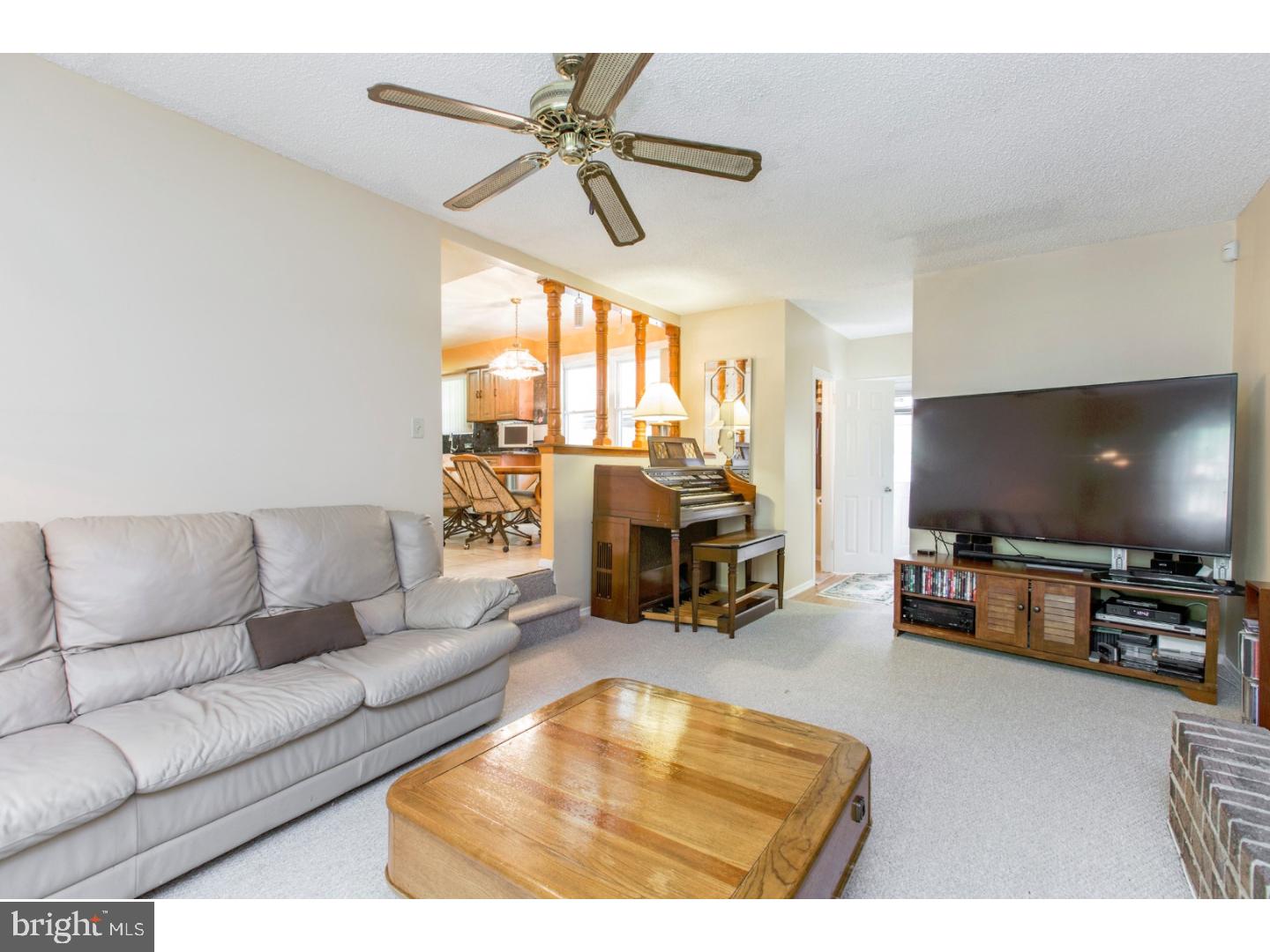 110 Pleasant Hill Road Cheltenham, PA 19012 - Photo 5 of 24 Family Room
