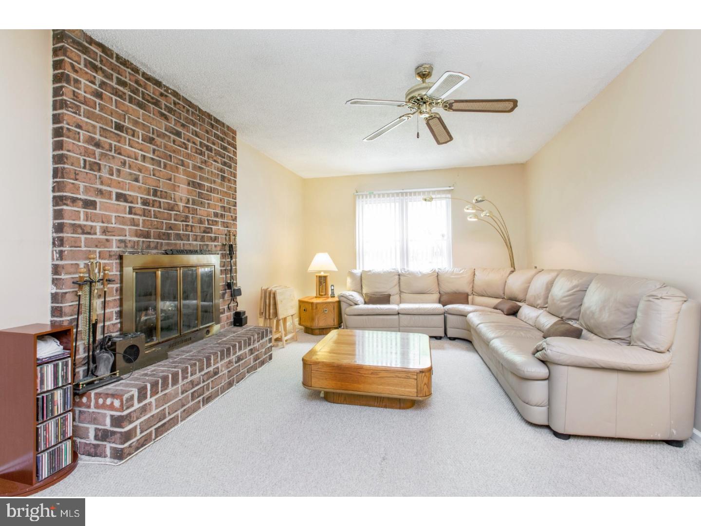 110 Pleasant Hill Road Cheltenham, PA 19012 - Photo 7 of 24 Family Room
