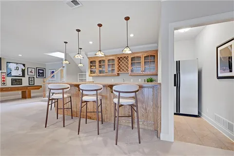 $1,095,000 | 740 Suffolk Drive, Loch Lloyd, MO 64012