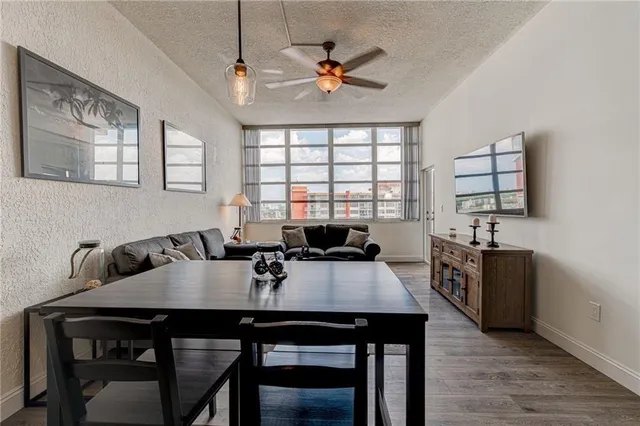 $190,000 | 1301 Northeast Miami Gardens Drive, Unit 1721W, Miami, FL 33179